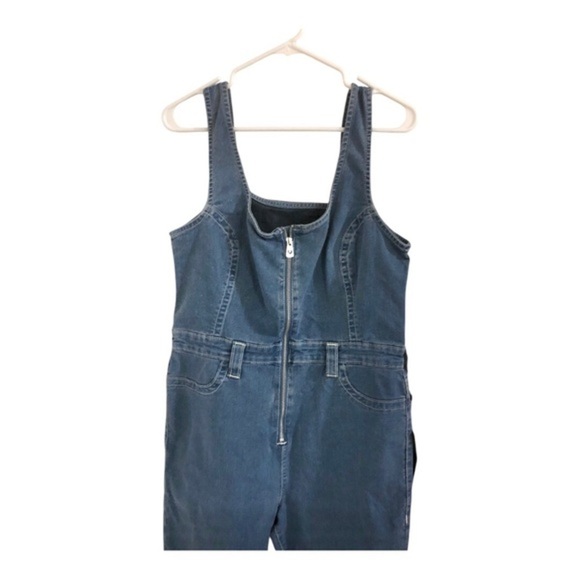 True Religion medium wash zip front stretch denim jeans jumpsuit size large new - Picture 9 of 17